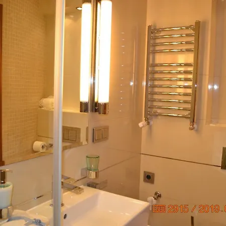 Apartament Parkowa Polana Z Ogrodem פולניסה-ז'דוז'