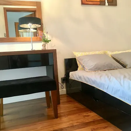 דירה Apartament Parkowa Polana Z Ogrodem פולניסה-ז'דוז'